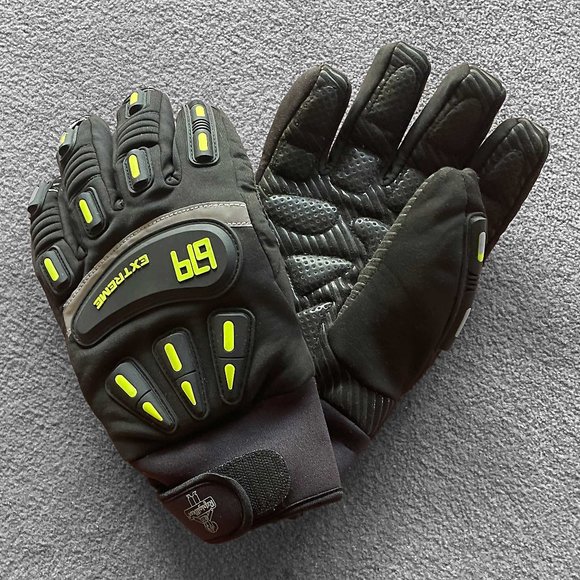 Refrigiwear  Extreme Freezer Glove 0679 Black Insulated Impact Work Gloves - Picture 4 of 5